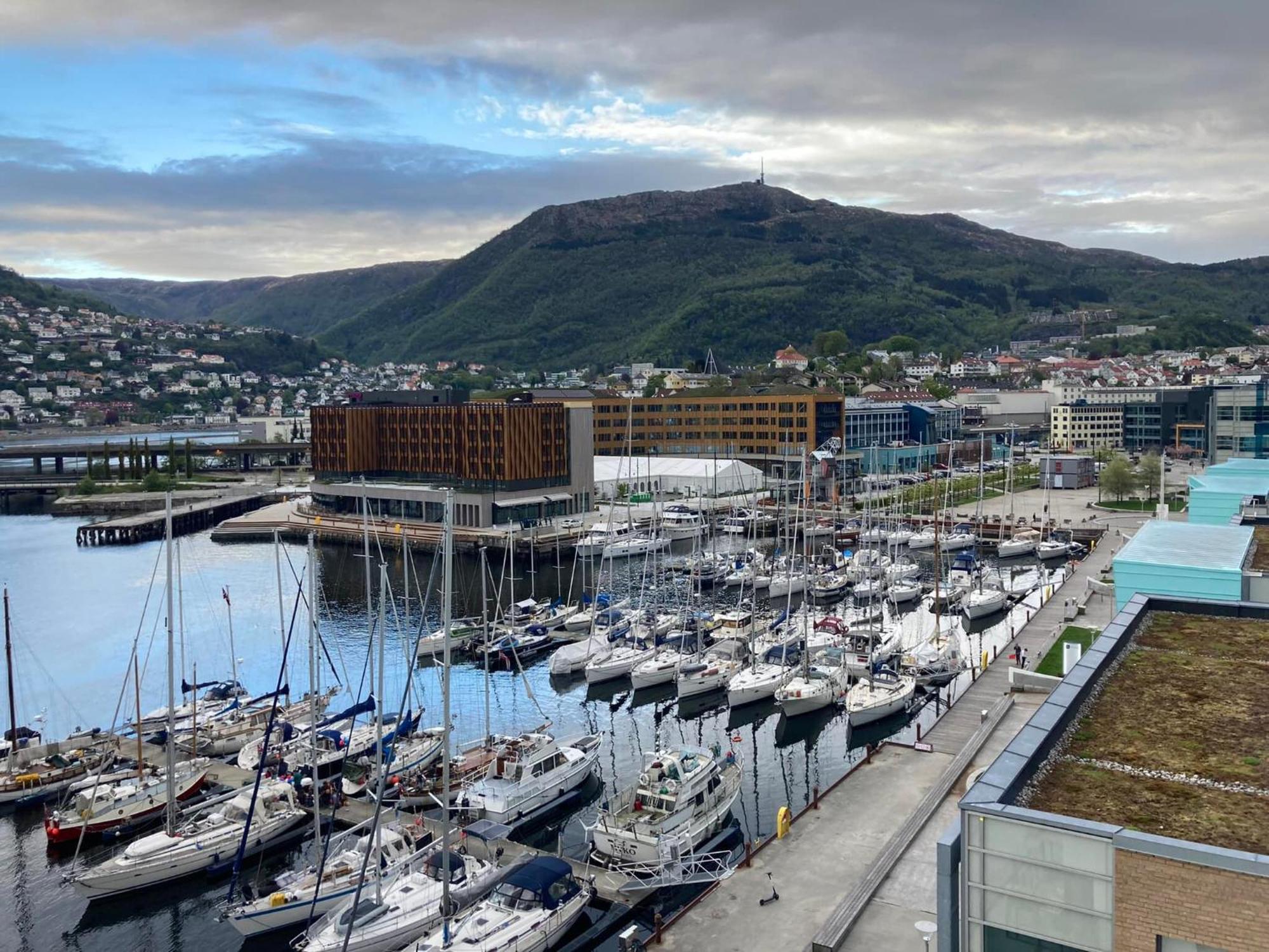 Modern Apartment - Amazing Terrace And Fjord View, Close To City Center Bergen Kültér fotó