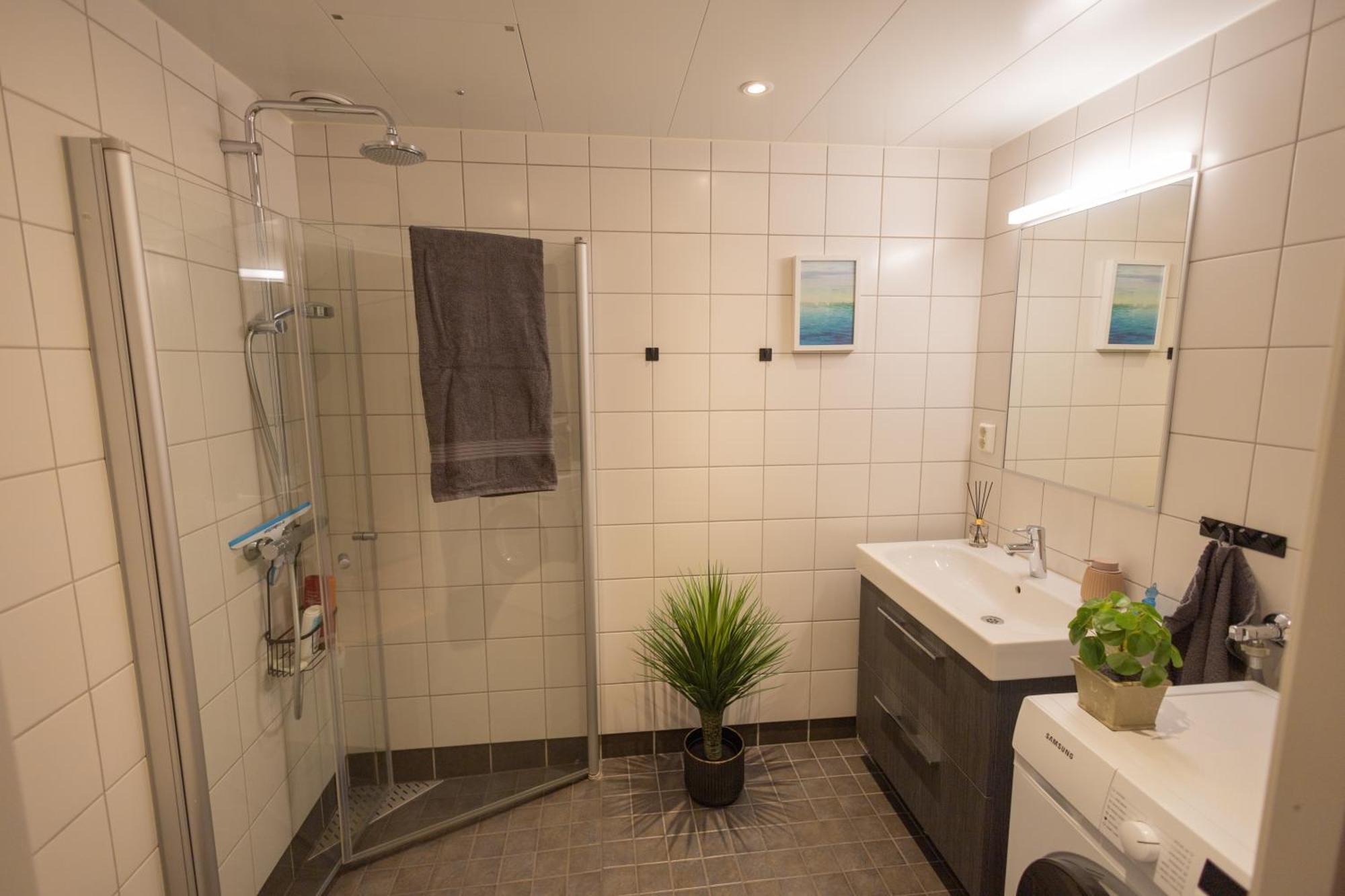 Modern Apartment - Amazing Terrace And Fjord View, Close To City Center Bergen Kültér fotó